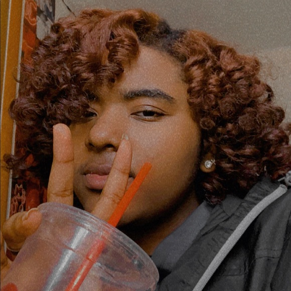 Meet your Posher, Jasmine - Picture 3 of 4